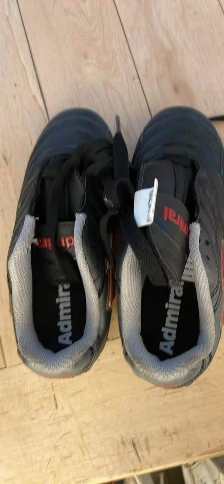 Never worn kids size 12 soccer cleats - photo 2