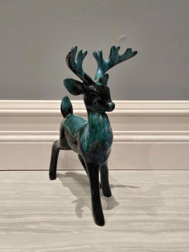 Vintage Blue Mountain Pottery Ceramic Deer (stag) Figurine - photo 2