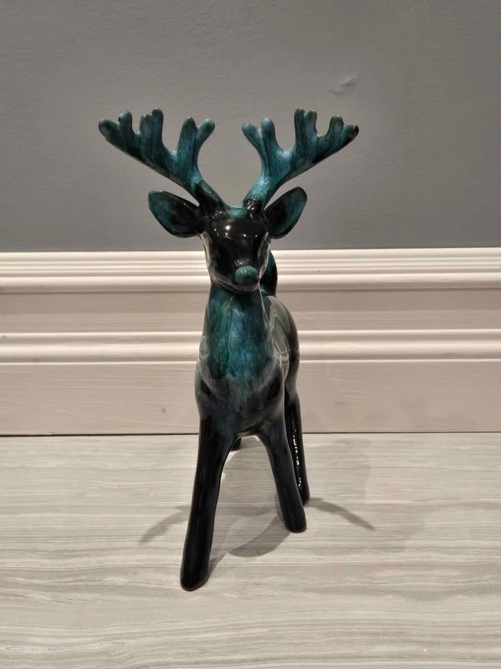 Vintage Blue Mountain Pottery Ceramic Deer (stag) Figurine - photo 3