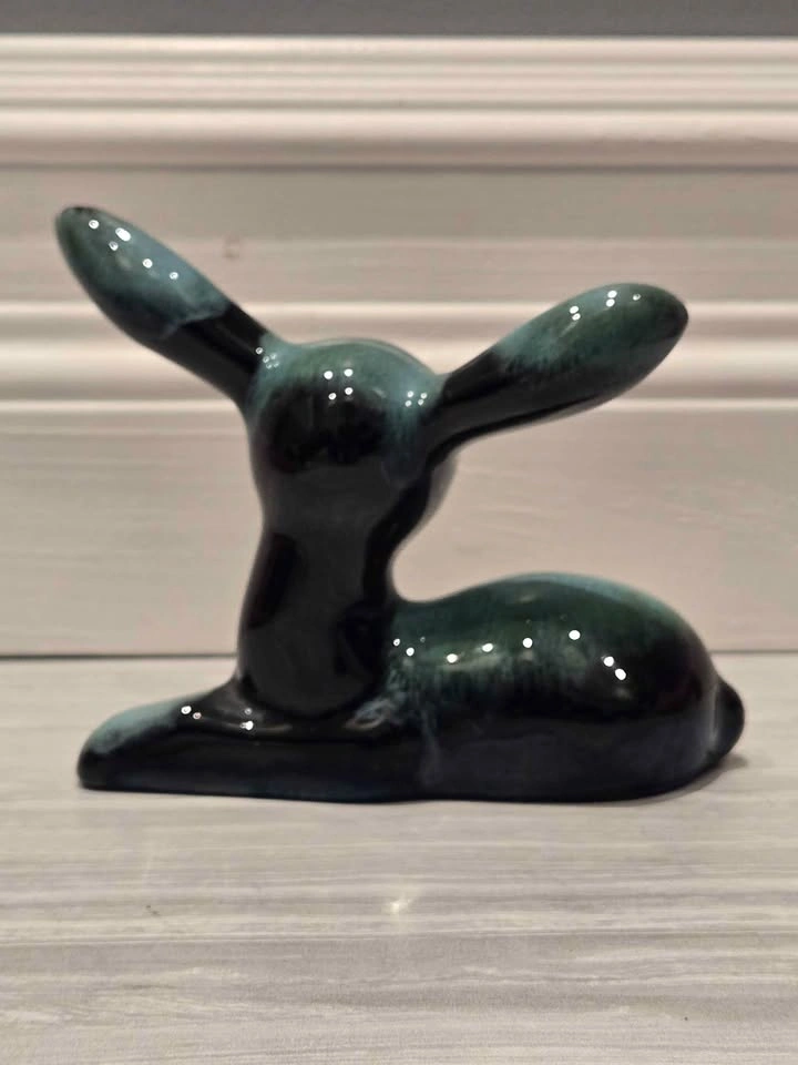 Blue Mountain Pottery Deer/Fawn figurine (authentic BMP) - photo 3