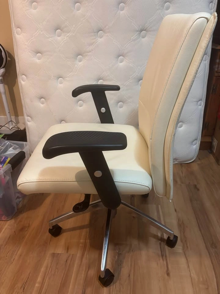 White Faux Leather Office Chair - photo 2