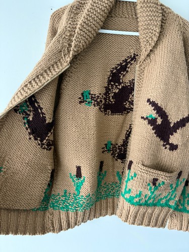 Vintage Cowichan Handmade Wool Knit Men's Zip-Up Sweater Jacket - photo 5