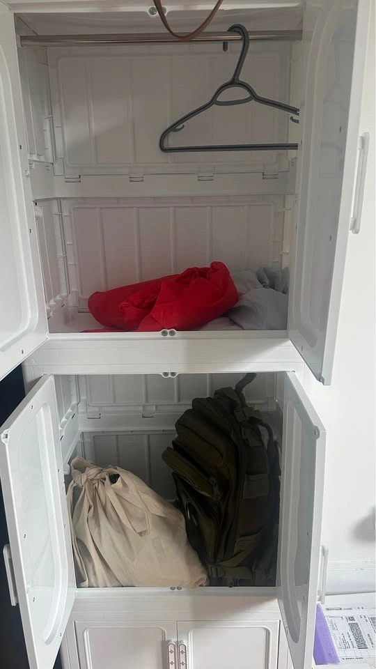 Plastic cabinet for small spaces - photo 2