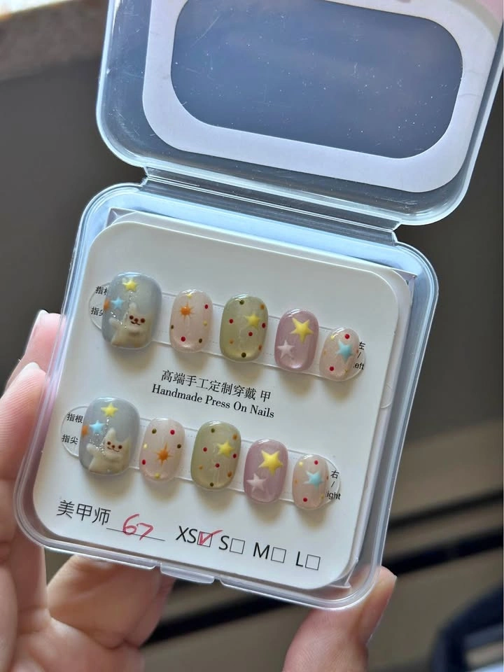 Press on nails Kitty (Cat Eye)