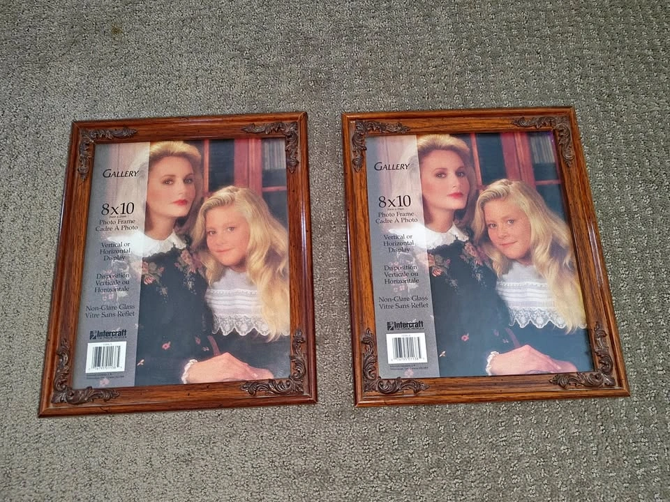 Pair of Vintage Intercraft 8x10 Wood Picture Photo Frames