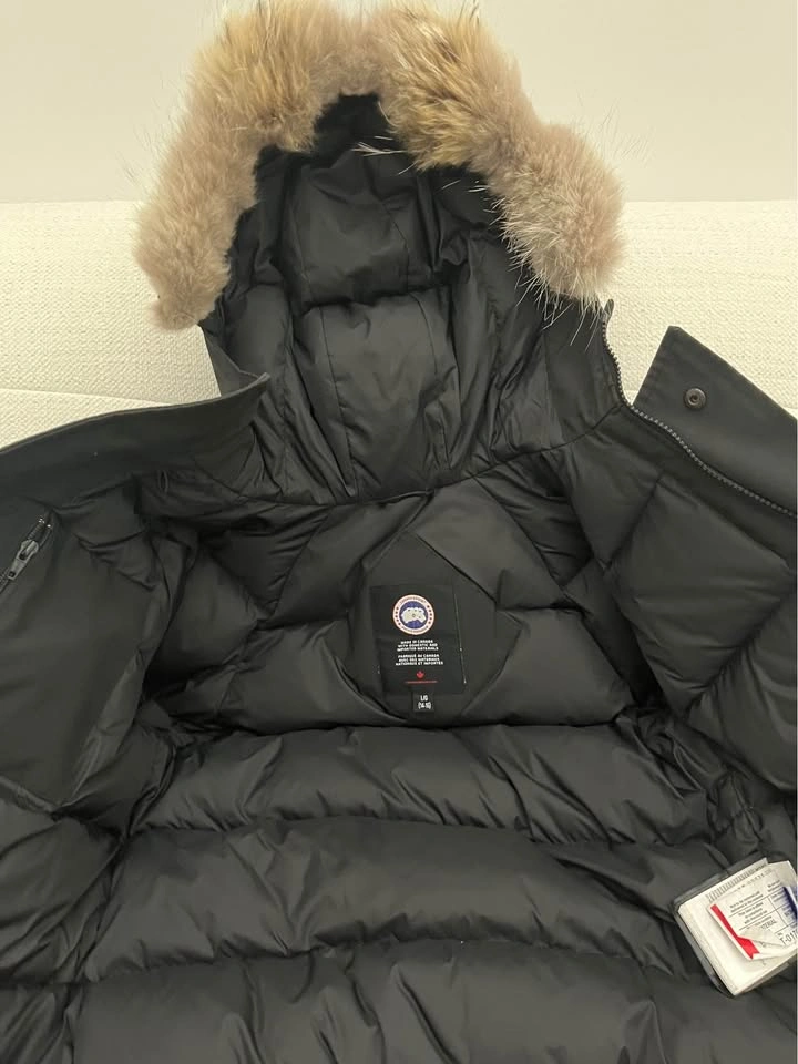 Canada Goose Jacket - photo 4