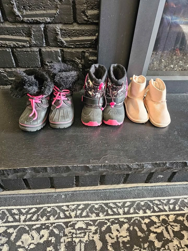 Toddler girls boots - photo 2