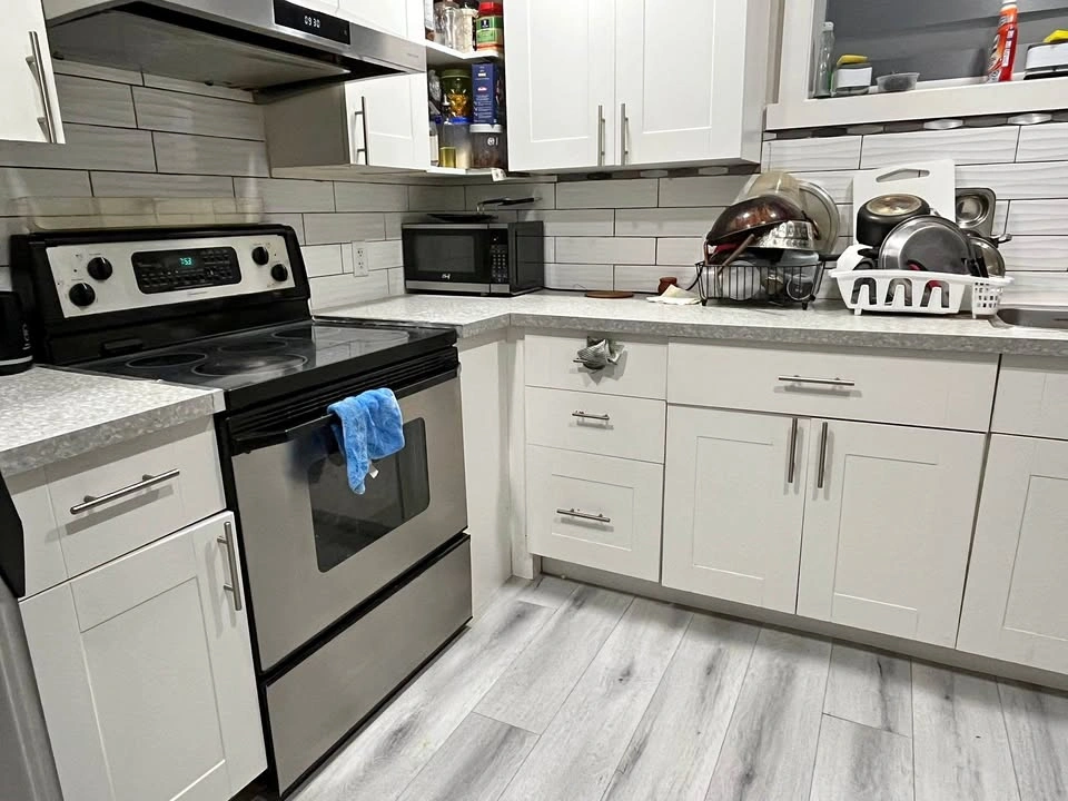 1 Bed 4 Baths - House