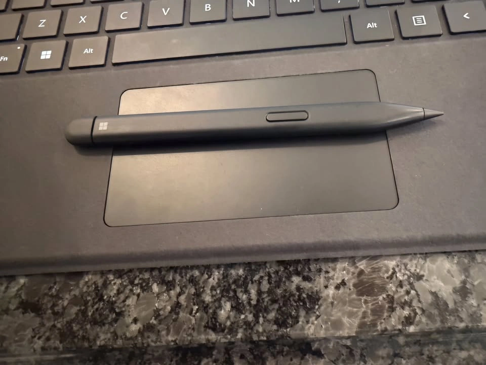 Microsoft Surface Pro 8 i7/32GB RAM/512GB SSD + Accessories - photo 4