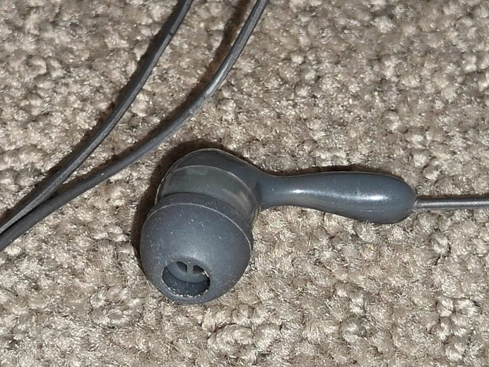 Earbud Headphones / Earphones - photo 4