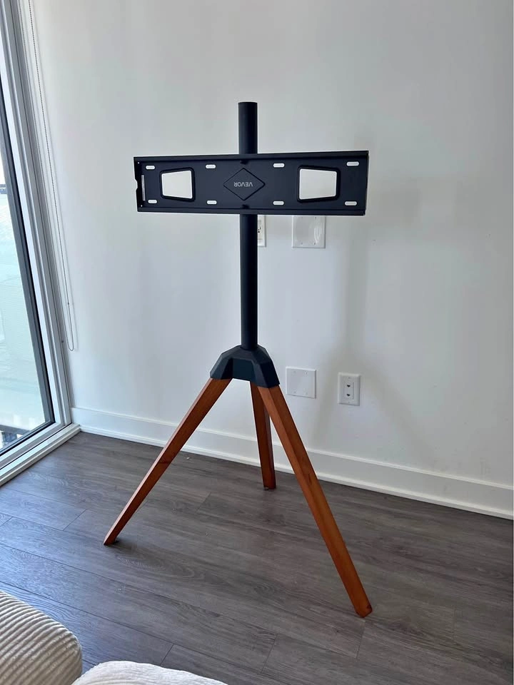 VEVOR Tripod TV Stand – Wooden Legs, Black Metal Frame