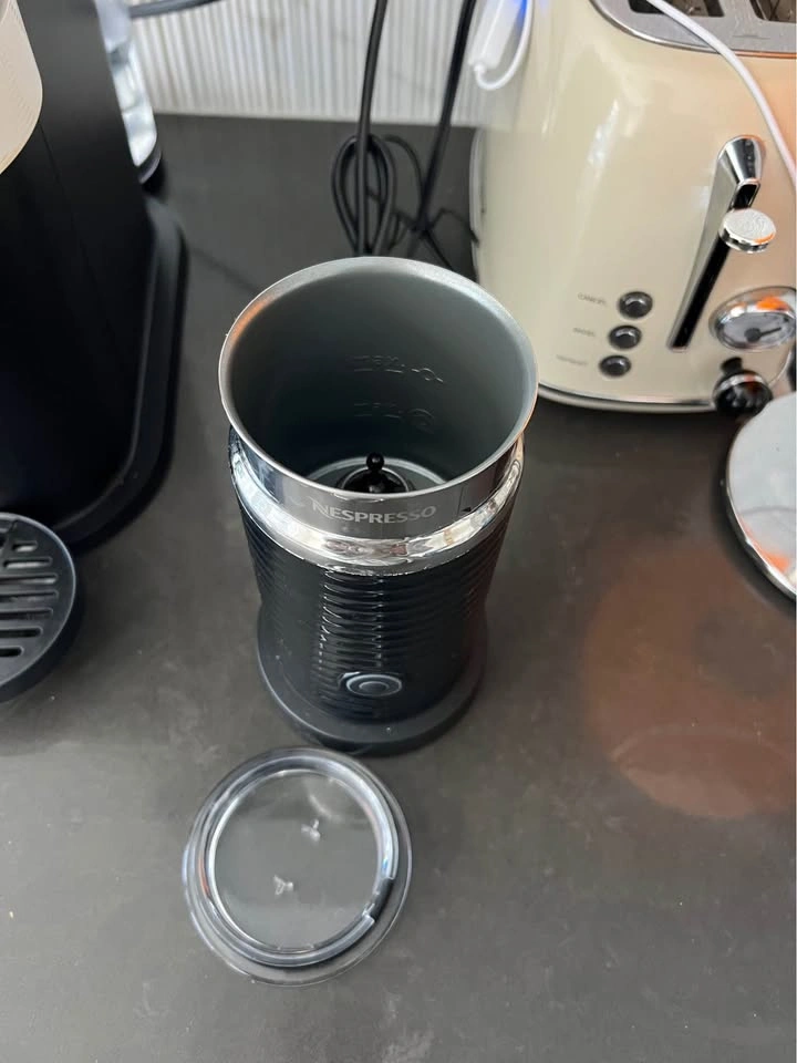 Coffee Machine: Vertuo Next White & FREE Aeroccino - photo 5