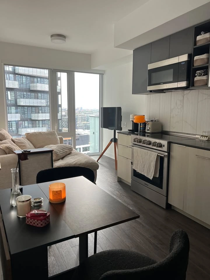 1 Bed 1 Bath - Apartment - photo 5
