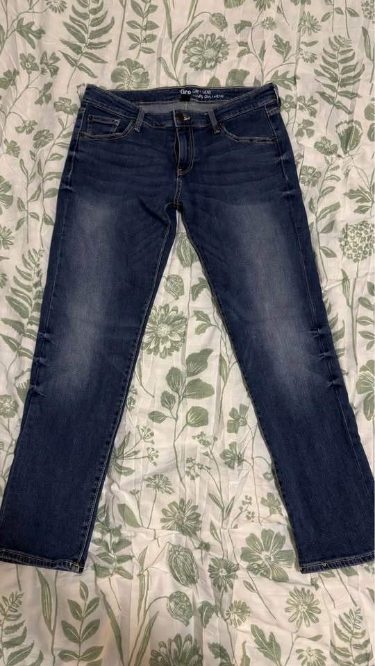Gap Girlfriend Jeans size 4 - photo 2