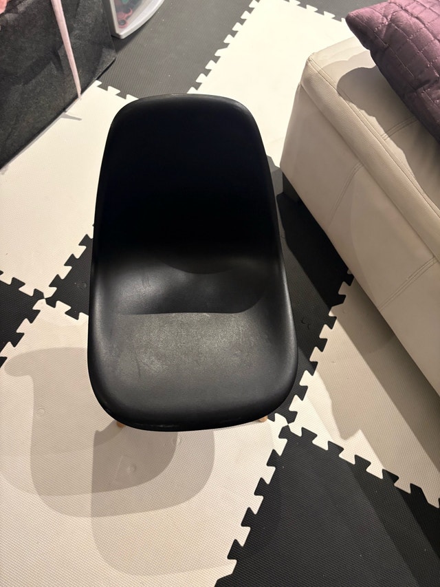 Child’s Chair - photo 2