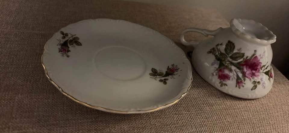 Vintage Porcelain Teacup and Saucer Set with Pink Rose Pattern - photo 4