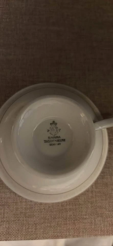 Vintage Tirschenreuth Bavaria Porcelain Teacup with Gold Trim - photo 3