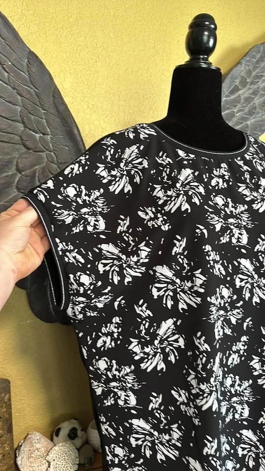 Tribal floral tee shirt - photo 2