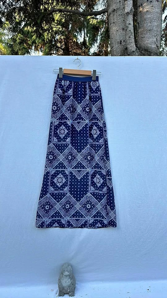 Divided Bandana Print Long Skirt