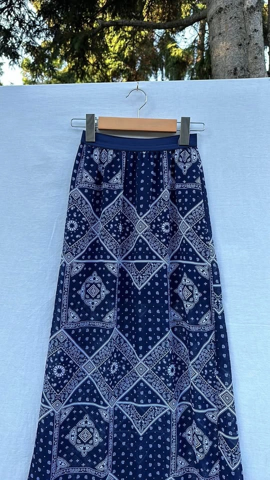 Divided Bandana Print Long Skirt - photo 3