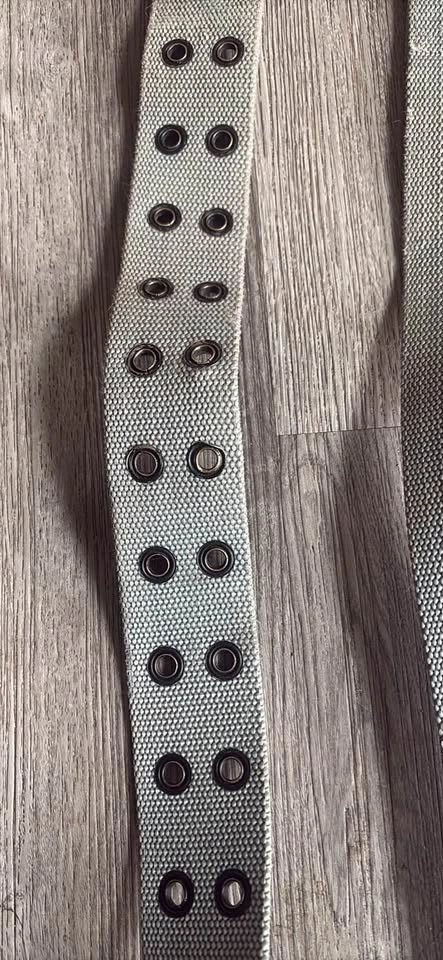 Grey Canvas Double Grommet Belt - $5 - Pickup Cochrane - photo 3