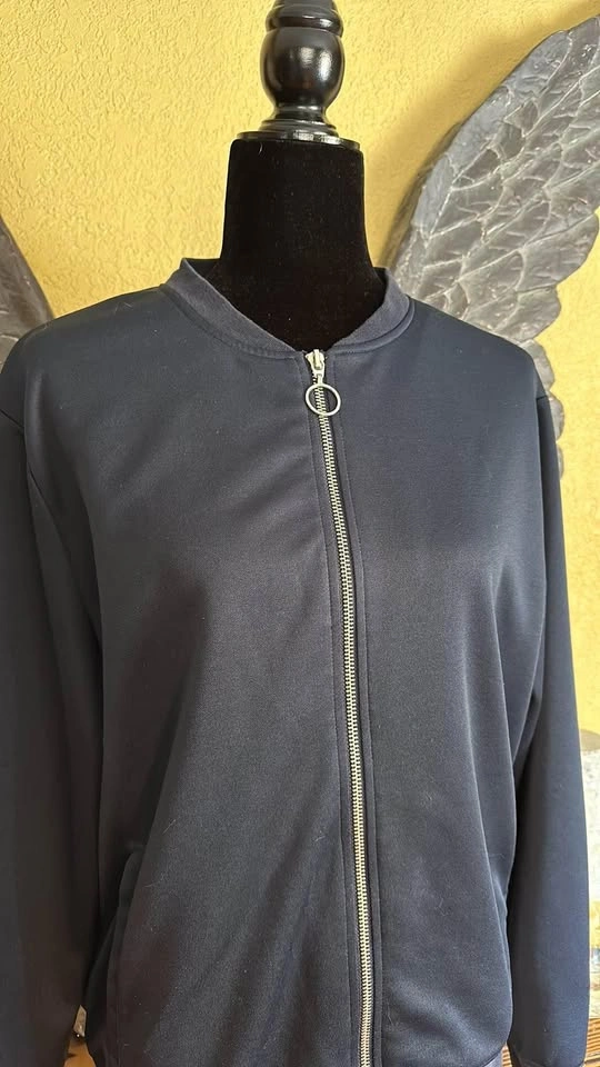 H&M Zip up Sweater - photo 2