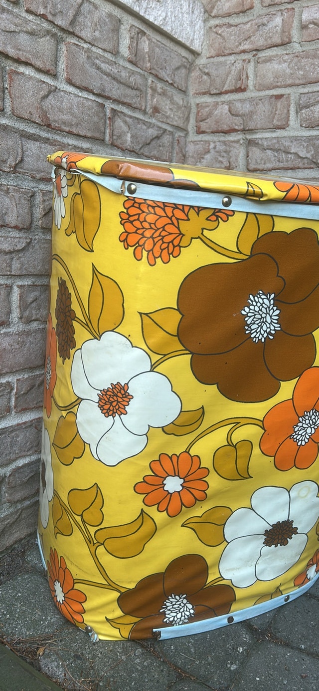 Vintage Floral Laundry Hamper - photo 2