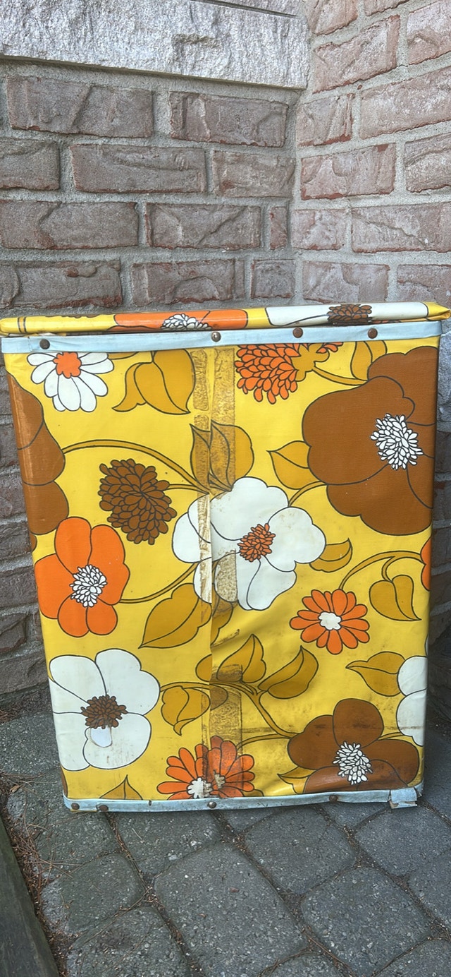 Vintage Floral Laundry Hamper - photo 5