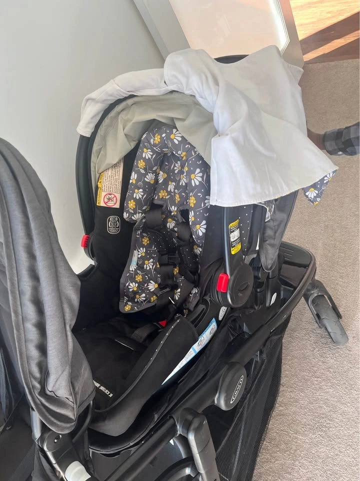 Graco Ready2Grow Double Travel System (Stroller, Car Seat & Base - photo 2