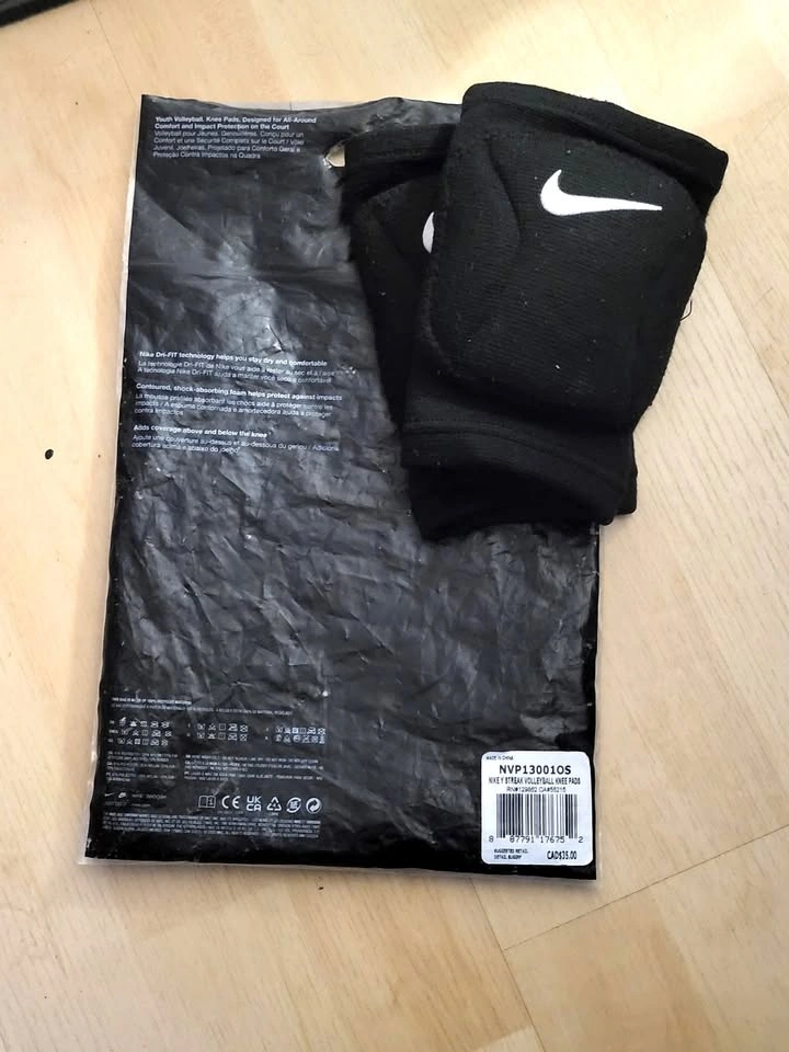 Girl's NIKE Streak Knee Pads Youth volleyball Dri-Fit - photo 3