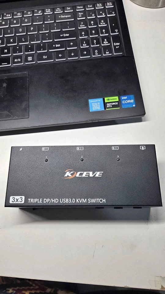 KCEVE 3x3 Triple Monitor KVM Switch