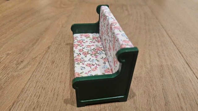 Sylvanian Families Green Floral Sofa - photo 3