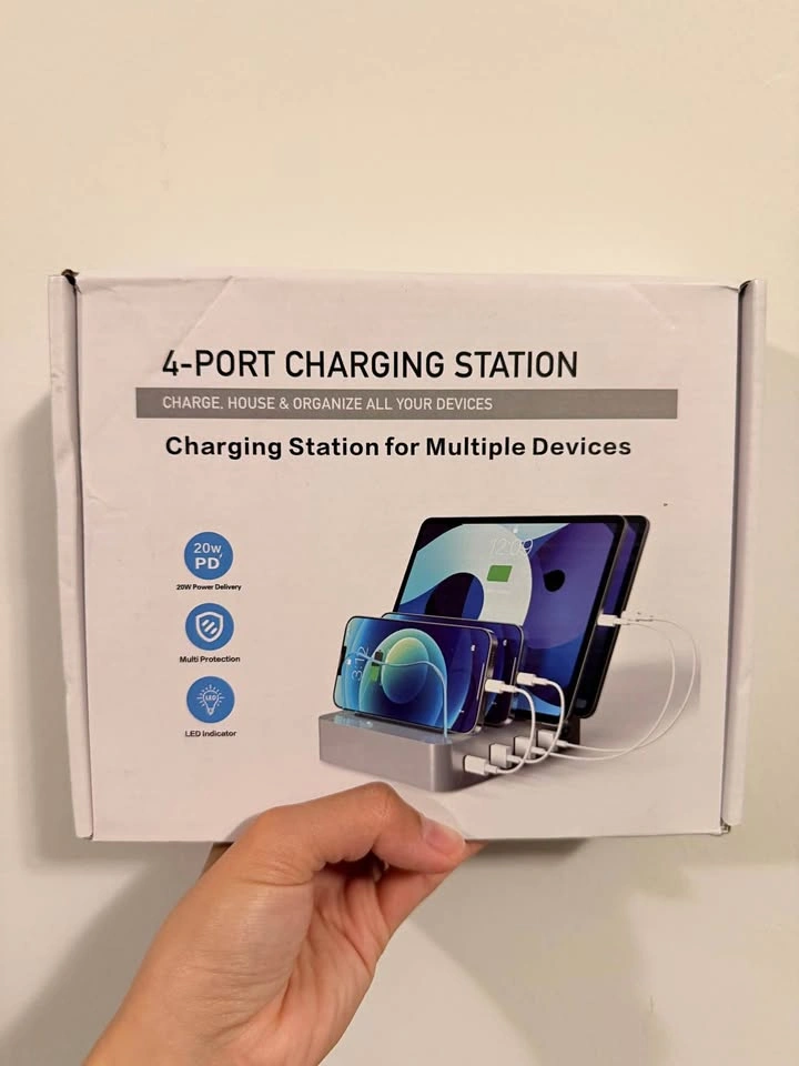 4-Port Charging Station