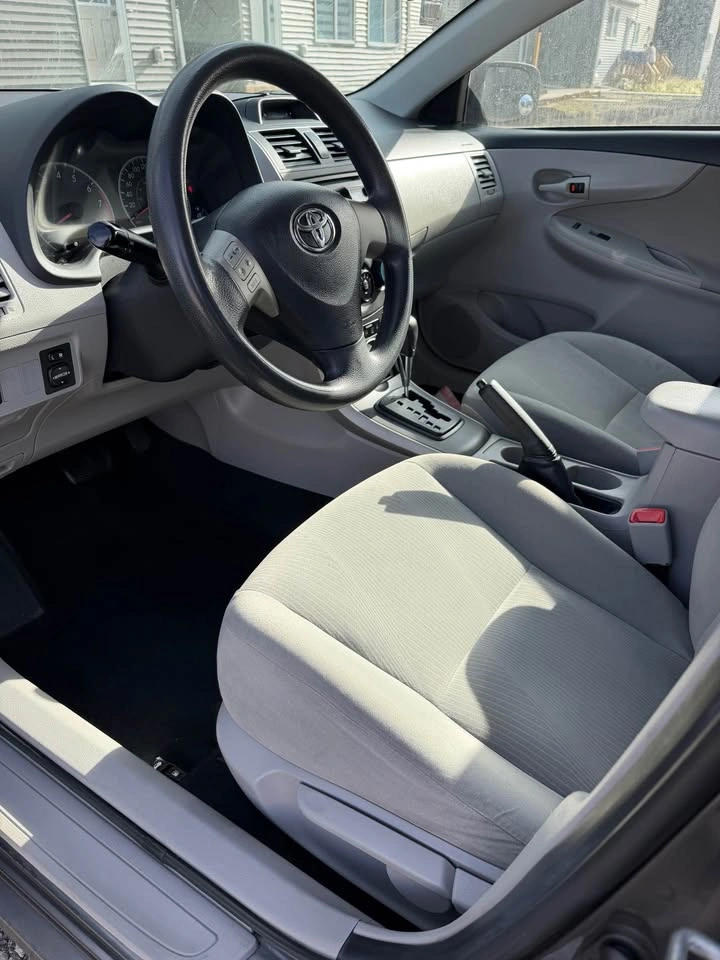 2013 Toyota Corolla - photo 3