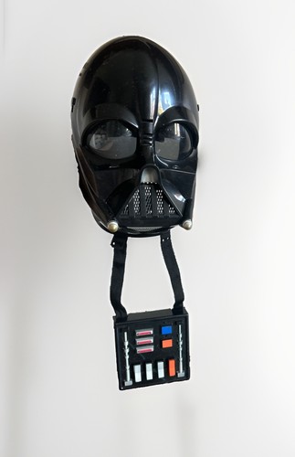 Vintage 2004 Hasbro Star Wars Darth Vader Voice Changer Helmet - photo 2