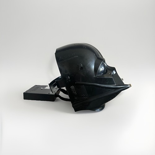 Vintage 2004 Hasbro Star Wars Darth Vader Voice Changer Helmet - photo 4