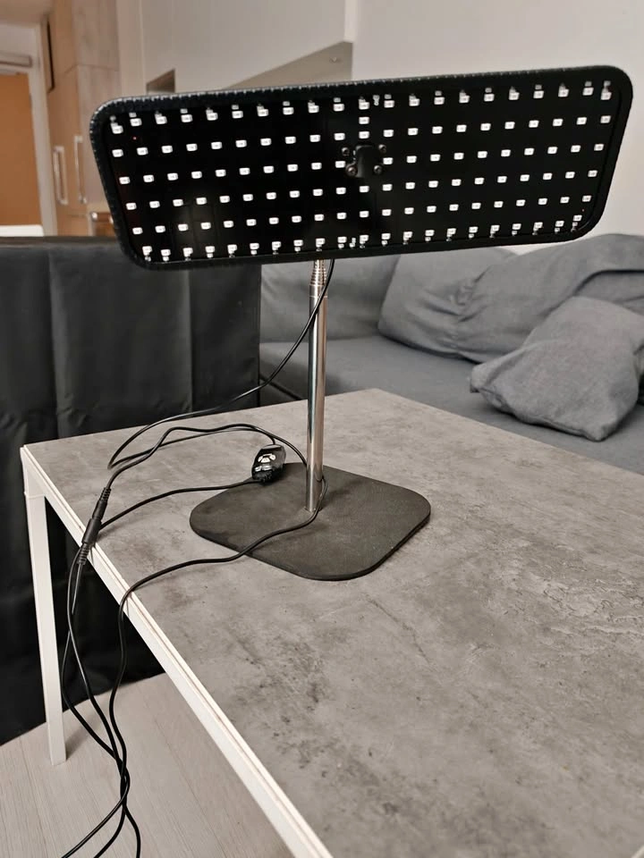 Red Light Therapy Lamp - 660nm Red & 850nm Near Infrared LED