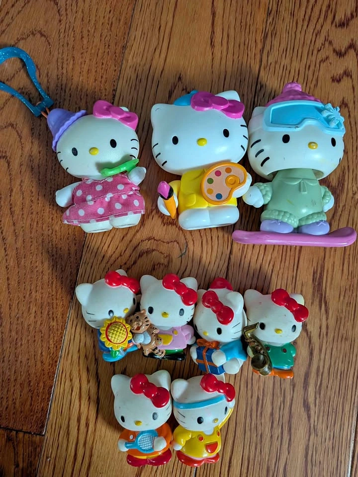 Sanrio Random Hello Kitty Figure Lot