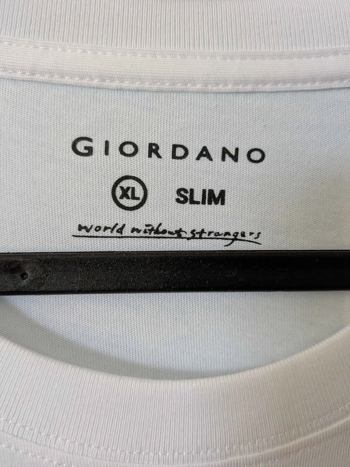 Giordano I Love HK T-Shirt - photo 2