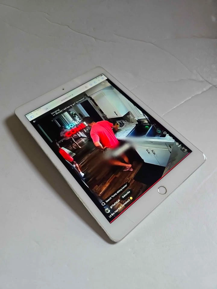 Apple iPad Air (2nd Generation) 'Space Grey' 64GB - photo 5