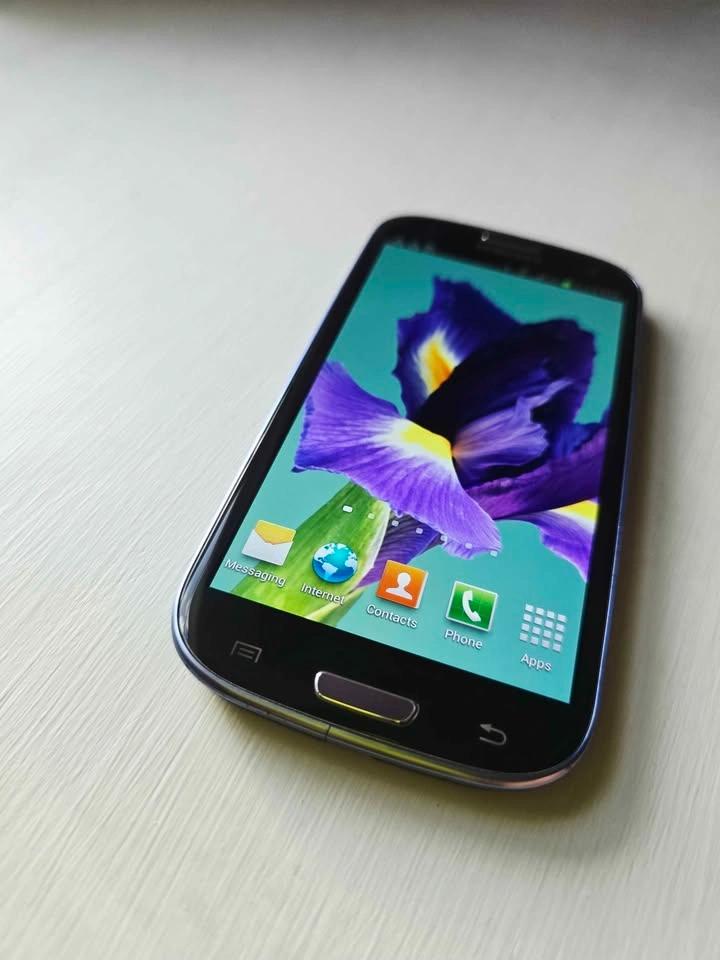 Samsung Galaxy S3 'Pebble Blue' 16GB Unlocked - photo 5