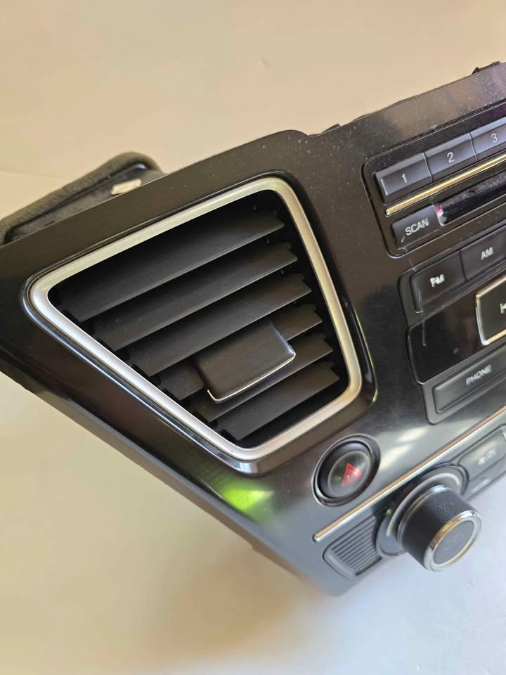 Honda Civic 2013-2015 'Black' Original FM stereo - photo 4
