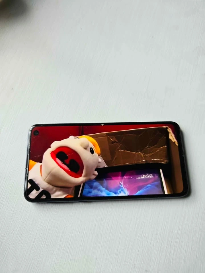 Samsung Galaxy s10e 'Prism Black' 128GB Unlocked - photo 5