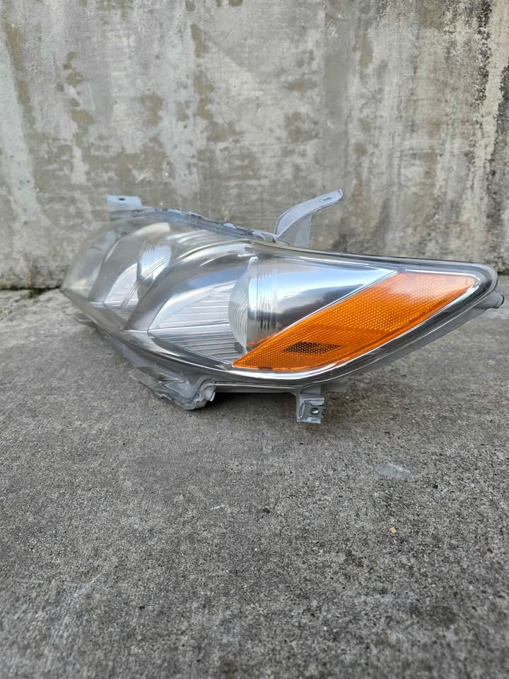 Toyota Camry 2007-2011 Front Driver Side Headlight - photo 3