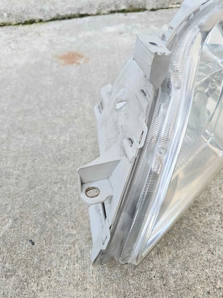 Toyota Camry 2007-2011 Front Driver Side Headlight - photo 5