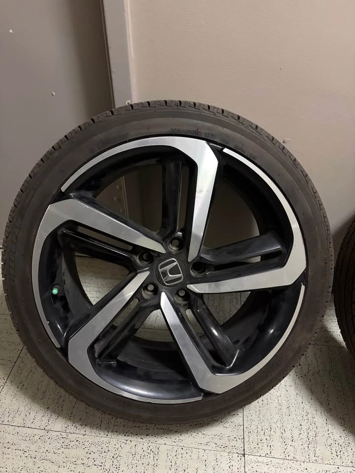 2019 Honda Accord Sport OEM 19" Wheels + Tires 235/40R19