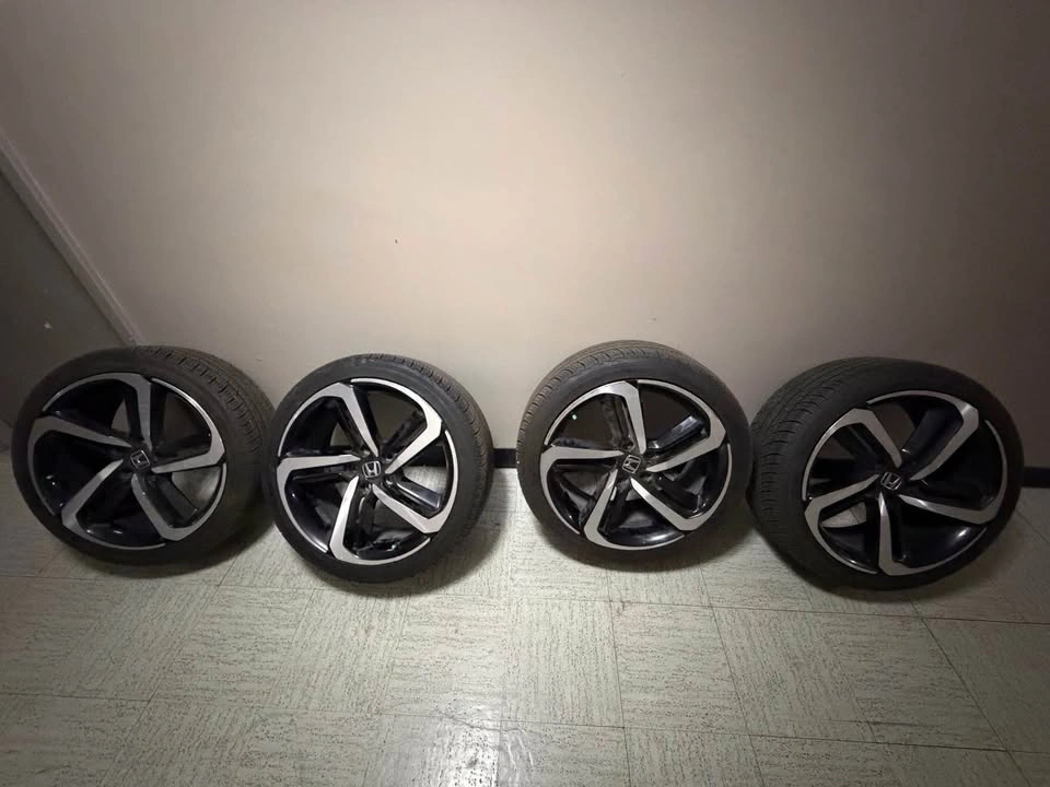 2019 Honda Accord Sport OEM 19" Wheels + Tires 235/40R19 - photo 2