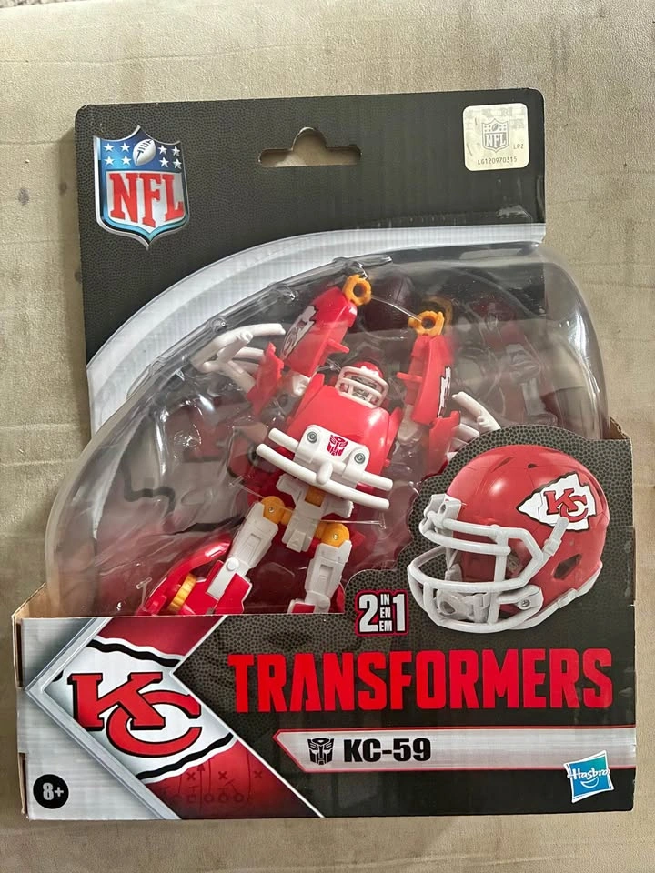 Hasbro Transformers x NFL Collaborative: Kansas City Chiefs KC-5