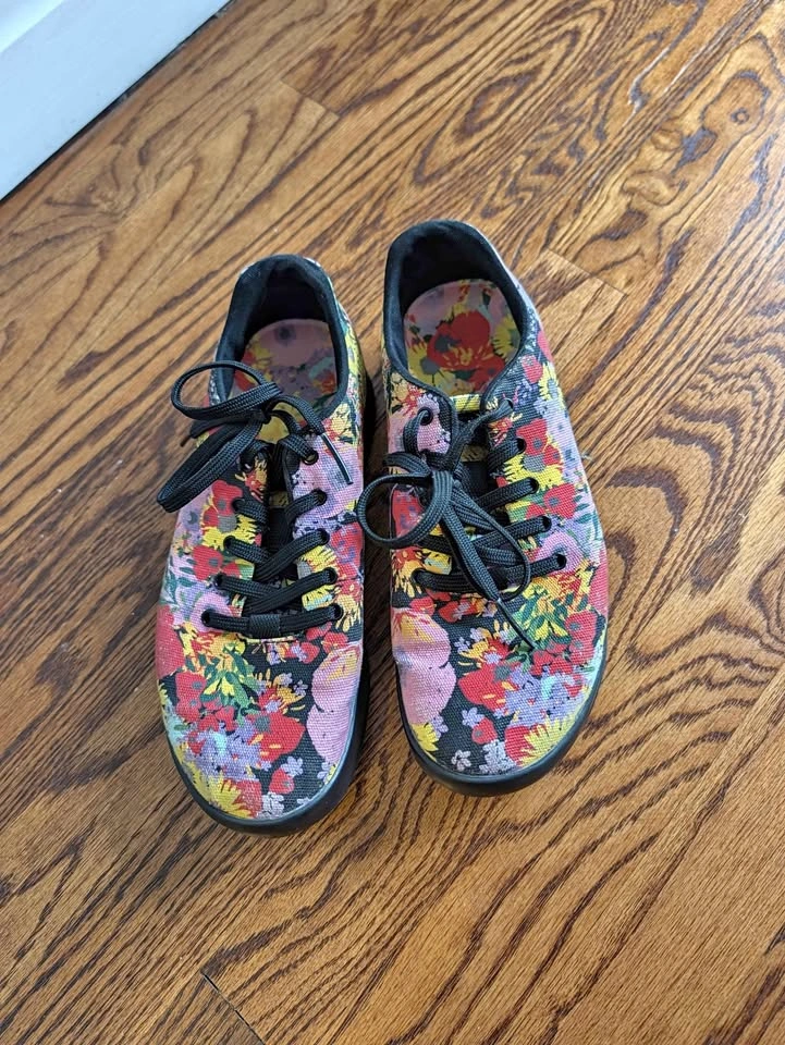 NOBULL Floral Sneakers Size 8