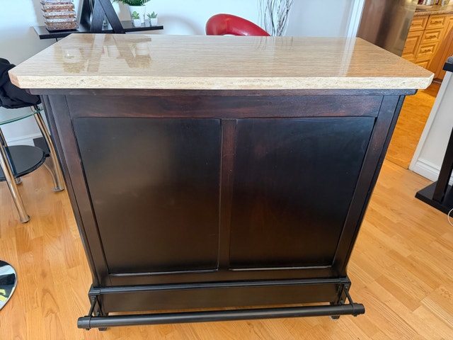 bar + 2 chairs